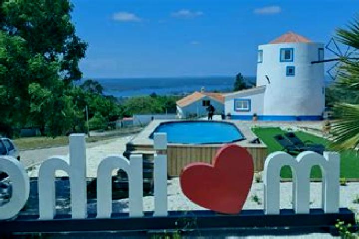 Royal Blackjack Live slot